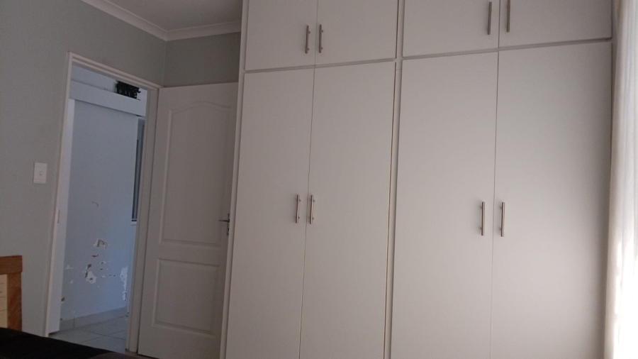 To Let 2 Bedroom Property for Rent in Charlo Eastern Cape